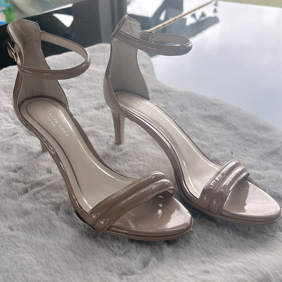 KENNETH COLE Women's Tan Mallory Ankle Strap Mid Heel Sandals size 8 1/2 - Picture 5 of 9